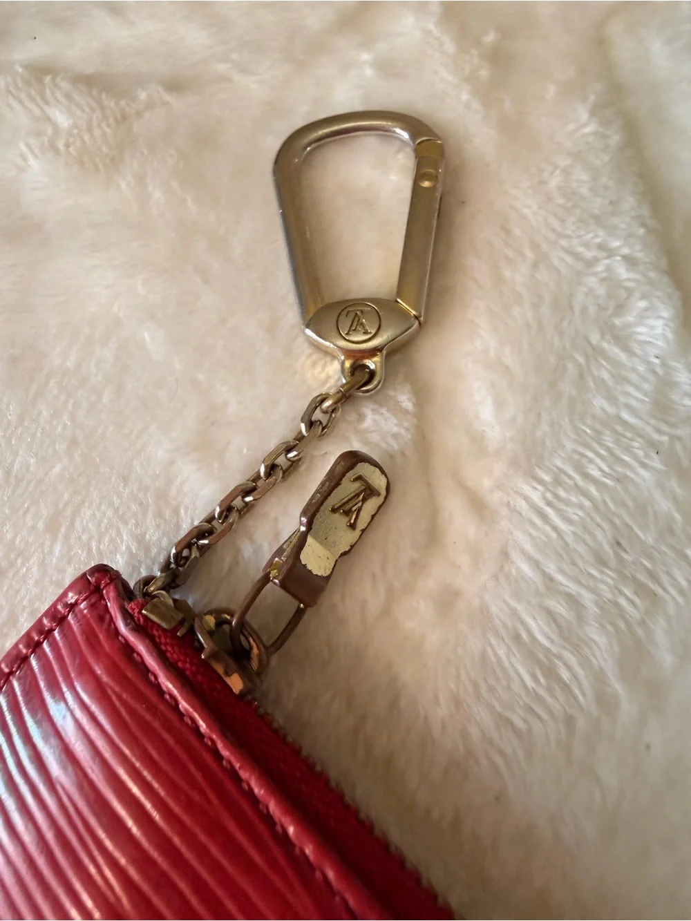 Louis Vuitton Red Epi Leather Key Cles/Pouch with Gold Hardware - Picture 3 of 16